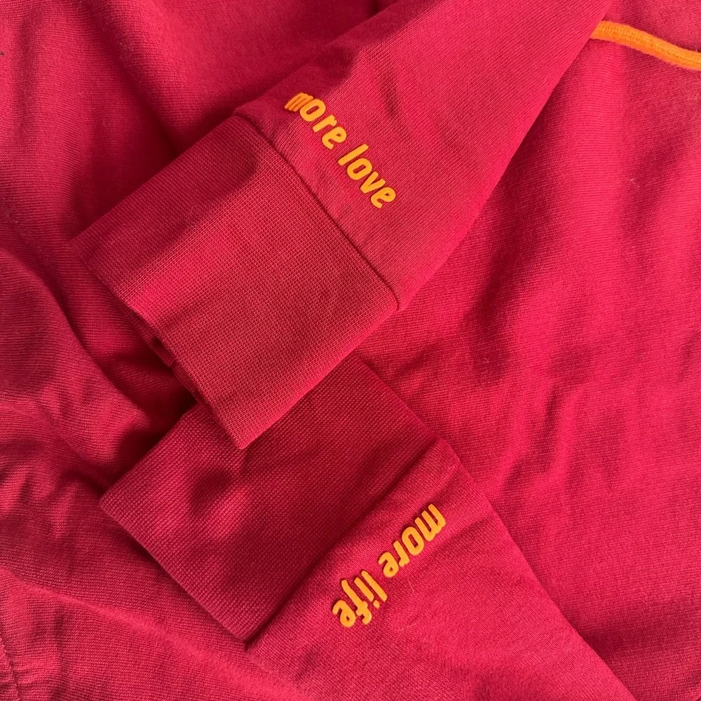 Orangetheory Burgundy Hoodie Blanket Bags Sunglasses - Picture 6 of 8